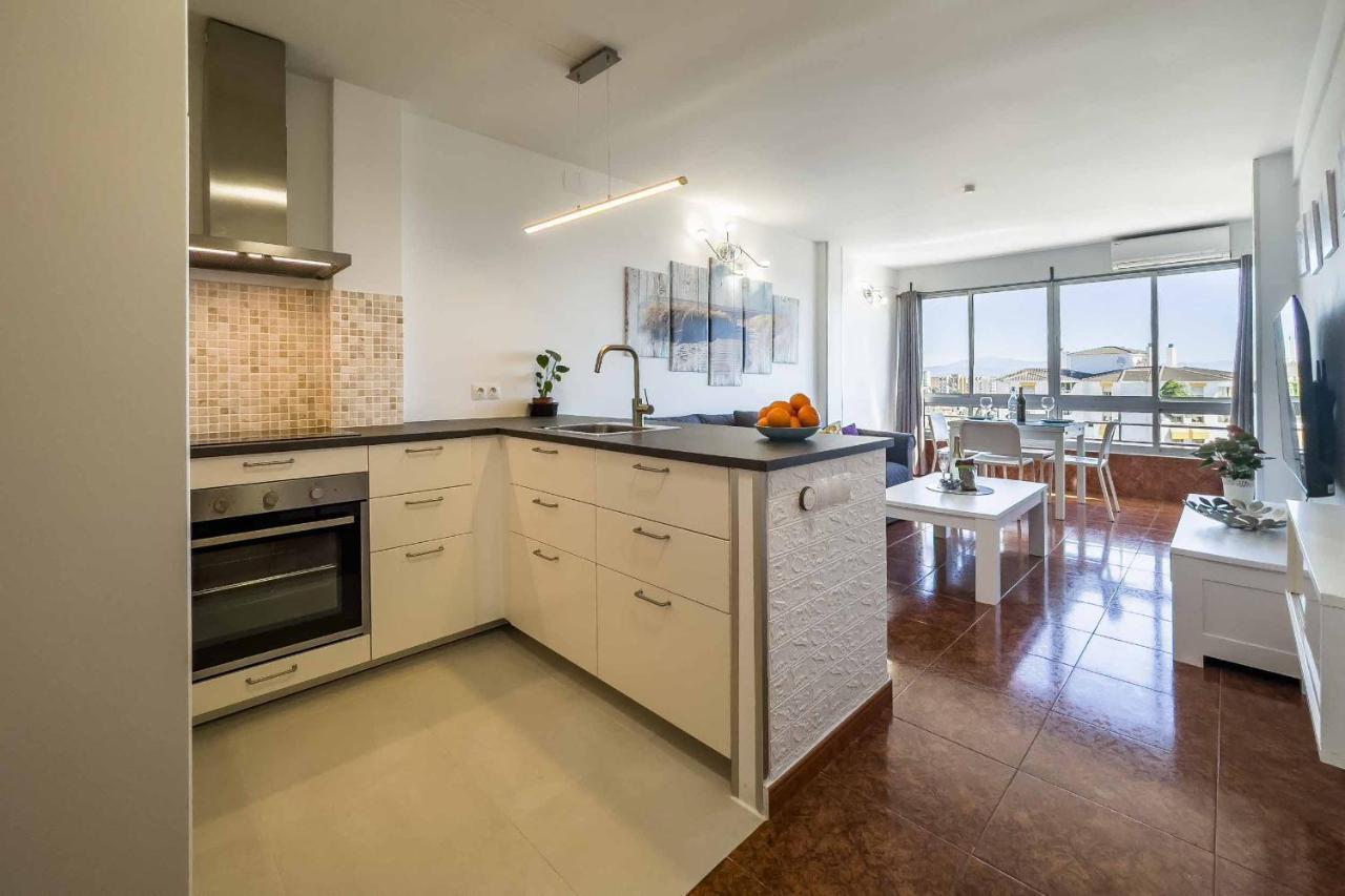 Apartamento Acogedor, Terraza, Piscina Y Mar Benalmádena Dış mekan fotoğraf