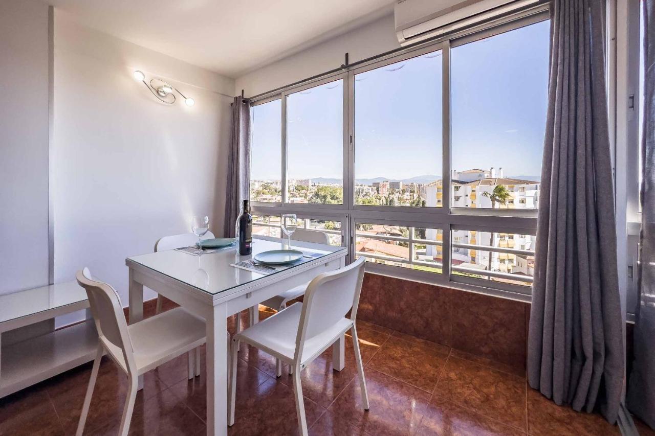 Apartamento Acogedor, Terraza, Piscina Y Mar Benalmádena Dış mekan fotoğraf